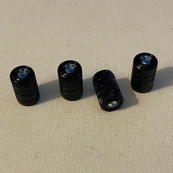 BMW Logo valve Stem caps in Black set of 4 NWT - Picture 1 of 4